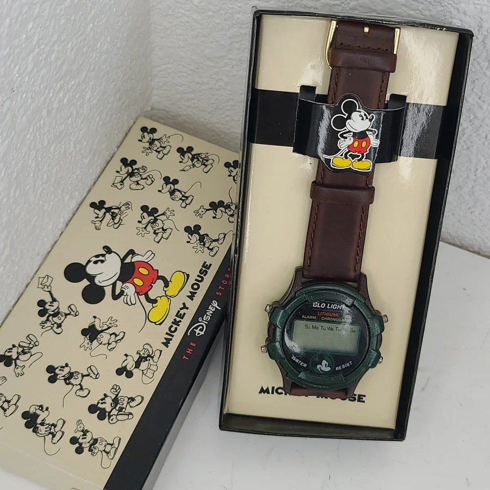 Vintage deadstock mickey mouse explorer glo watch ⌚ leather